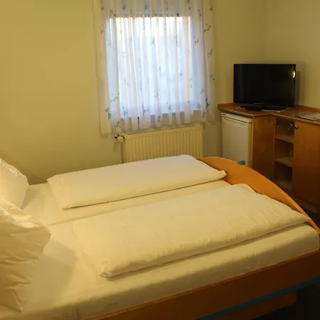 Bed & Breakfast Traude *